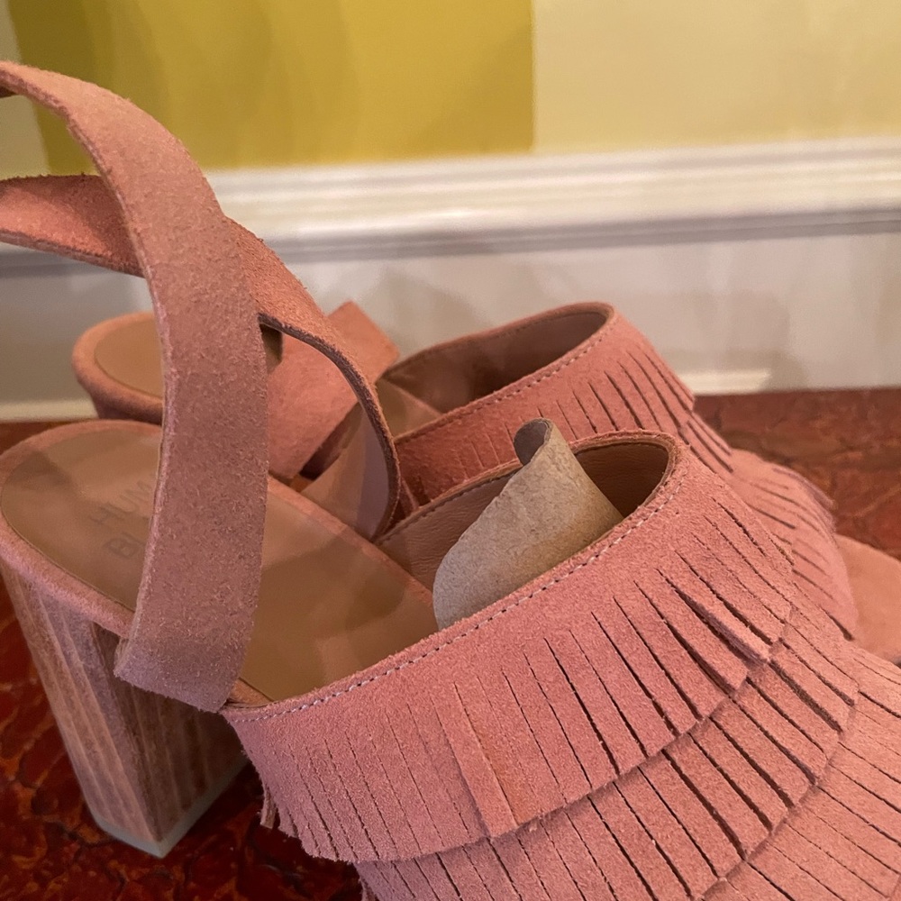 🍂🍁Perfect Fall Transition Shoes 🍁🍂Paloma Blanca Fringed suede strappy heels - Picture 4 of 7